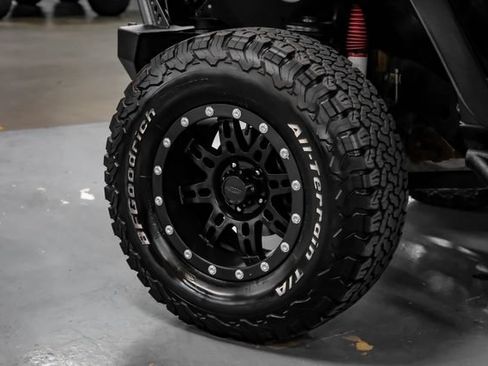 Used 2012 Jeep Wrangler Sport AWD/4WD image 36