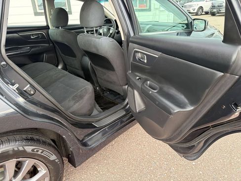 Used 2015 Nissan Altima 2.5 S w/ Special Edition Package FWD image 14