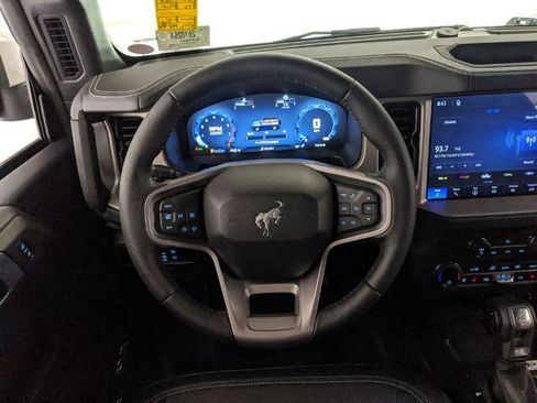 Certified 2026 Ford Bronco Outer Banks AWD/4WD image 13