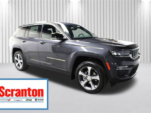 New 2025 Jeep Grand Cherokee Limited w/ Luxury Tech Group II image 1