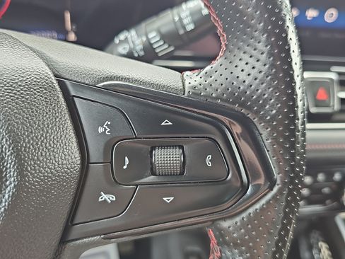 Used 2025 Chevrolet TrailBlazer RS w/ Driver Confidence Package FWD image 23