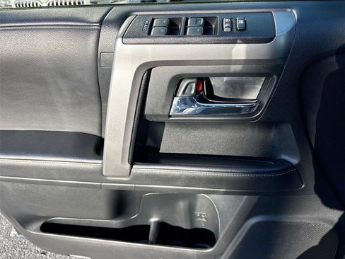 Used 2024 Toyota 4Runner SR5 Premium image 21