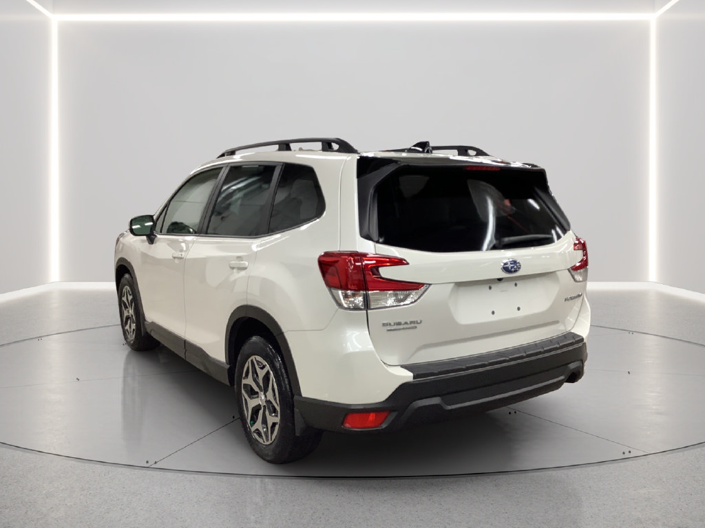 Certified 2024 Subaru Forester Premium AWD/4WD image 6