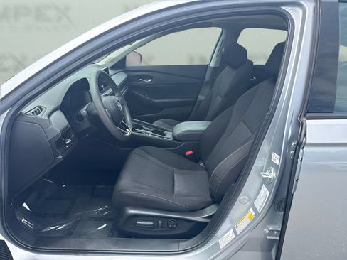 Used 2023 Honda Accord EX image 5