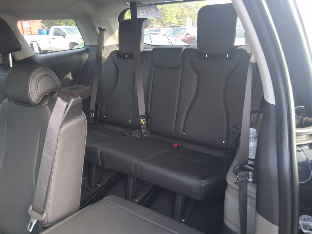 Certified 2026 Kia Carnival FWD image 16