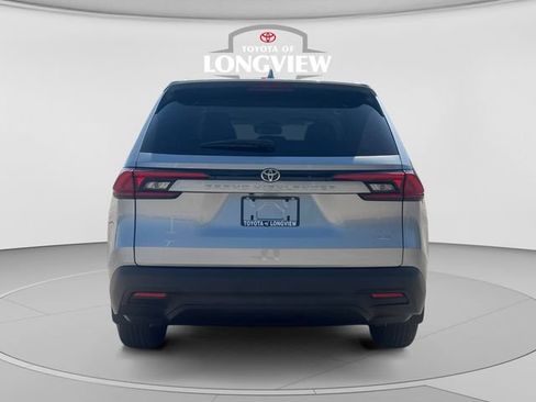 Certified 2024 Toyota Grand Highlander FWD image 4