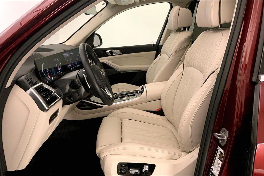Used 2026 BMW X7 xDrive40i w/ Premium Package AWD/4WD image 13