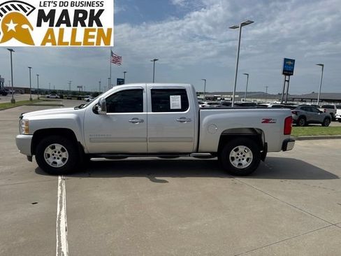 Used 2011 Chevrolet Silverado 1500 LT w/ All-Star Edition RWD image 3