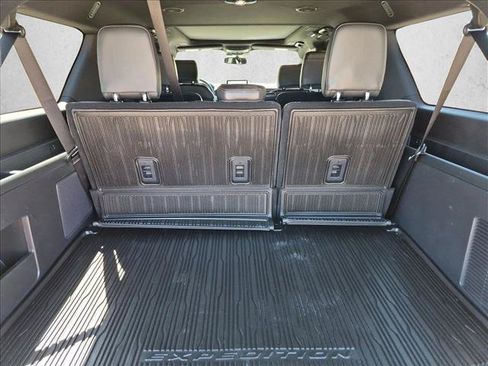 Used 2024 Ford Expedition Max Platinum AWD/4WD image 6