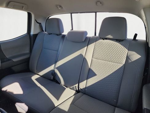 Used 2020 Toyota Tacoma SR5 image 13