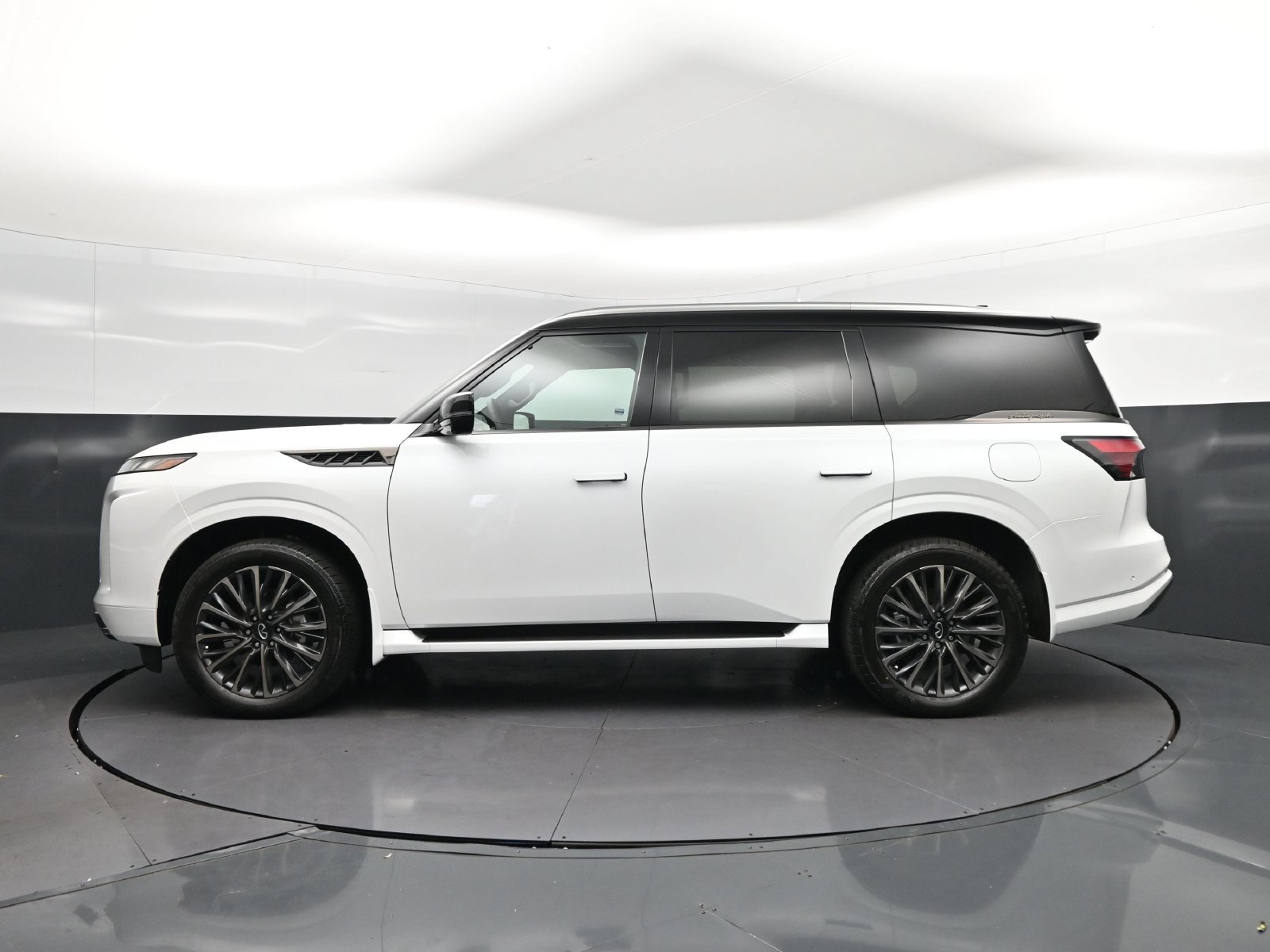 New 2027 INFINITI QX80 Autograph w/ Premium Cargo Package AWD/4WD image 4