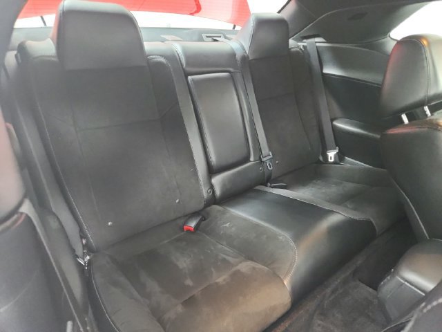 Used 2018 Dodge Challenger R/T Scat Pack w/ Leather Interior Group RWD image 36