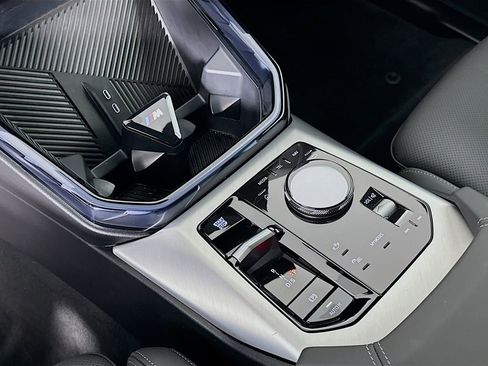 Used 2025 BMW X3 xDrive30i w/ Premium Package image 16