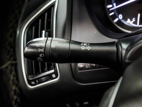 Used 2018 INFINITI Q50 Luxe w/ Essential Package (2.0T Luxe) AWD/4WD image 38