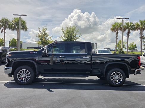 New 2026 Chevrolet Silverado 2500 LTZ w/ LTZ Premium Package AWD/4WD image 3