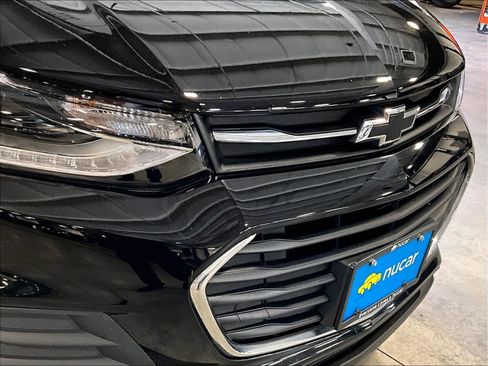 Used 2022 Chevrolet Trax LT w/ Midnight Edition AWD/4WD image 33