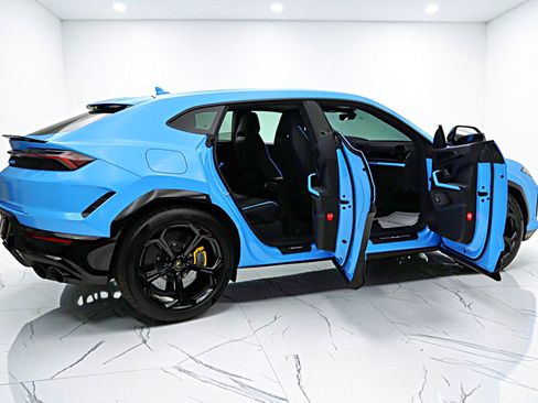 Used 2025 Lamborghini Urus S AWD/4WD image 18