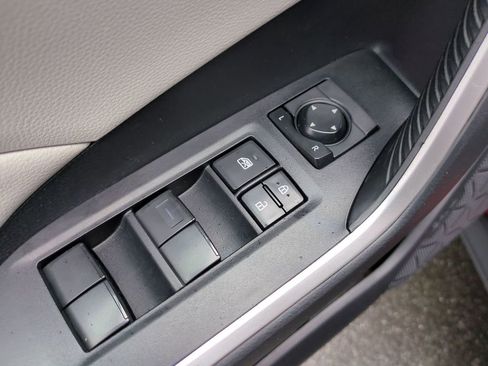 Used 2019 Toyota RAV4 XLE w/ All Weather Liner Package AWD/4WD image 13