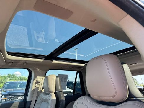 Used 2022 Lincoln Navigator L Reserve AWD/4WD image 20