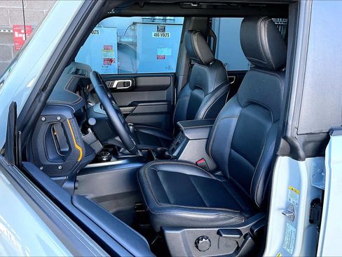 Certified 2024 Ford Bronco Badlands w/ Sasquatch Package image 7