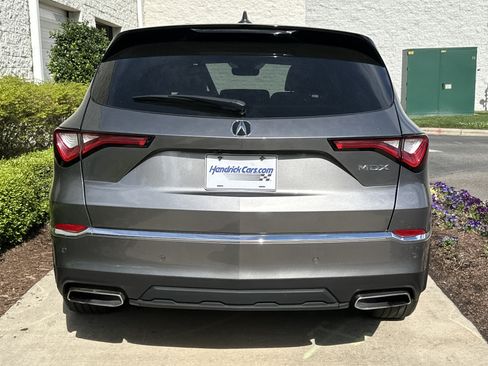 Used 2023 Acura MDX FWD w/ Technology Package image 7
