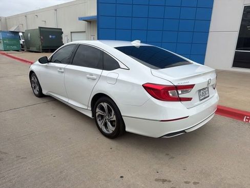 Used 2019 Honda Accord EX image 3