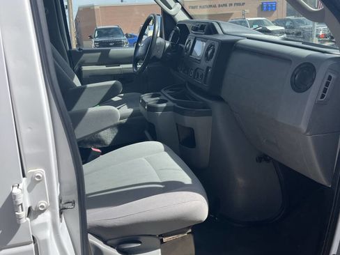 Used 2012 Ford E-350 and Econoline 350 XL w/ Interior Upgrade Pkg image 6