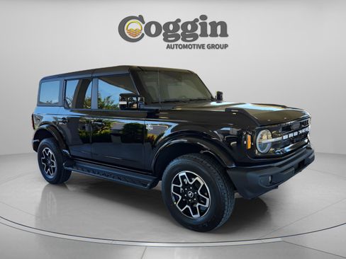 New 2025 Ford Bronco Outer Banks image 8