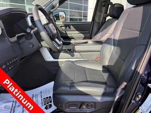Used 2025 Toyota Sequoia Platinum AWD/4WD image 17
