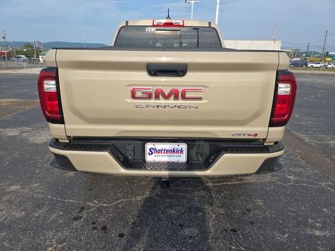 Used 2023 GMC Canyon AT4 AWD/4WD image 7