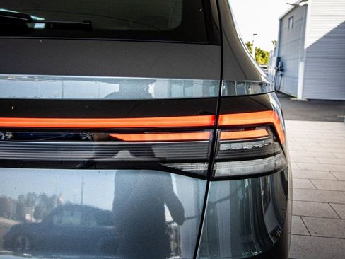 New 2026 Volkswagen Taos S image 17