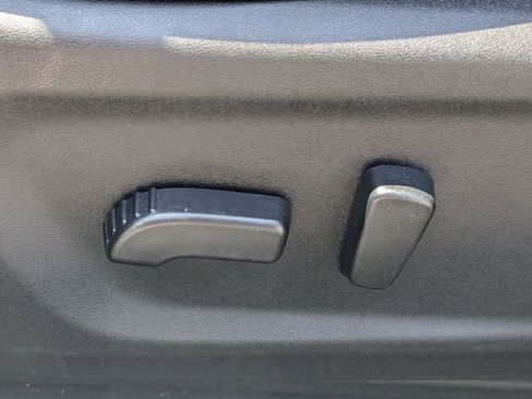 Used 2025 Nissan Altima 2.5 SV FWD image 15