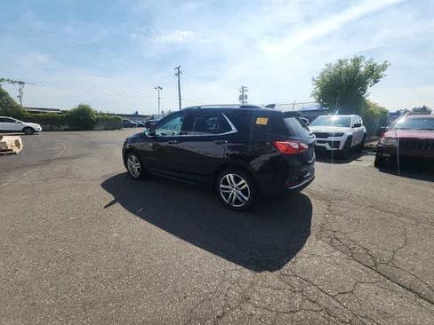 Used 2019 Chevrolet Equinox Premier FWD image 18