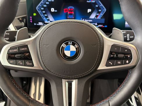 Used 2025 BMW X7 M60i AWD/4WD image 13