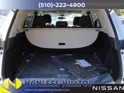 New 2025 Nissan Rogue S image 10