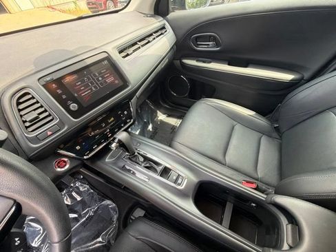 Certified 2021 Honda HR-V EX-L image 28