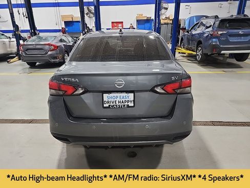 Used 2022 Nissan Versa SV image 6