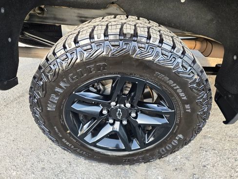 Used 2019 Chevrolet Silverado 1500 LT Trail Boss w/ Convenience Package image 31