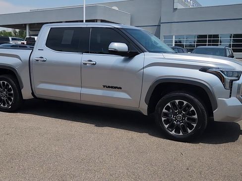 Used 2023 Toyota Tundra Limited AWD/4WD image 15
