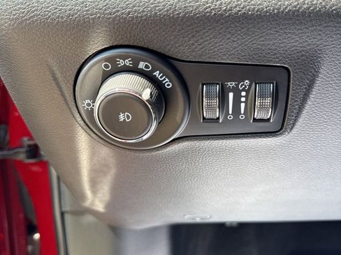 New 2026 Jeep Compass Latitude w/ Sun and Sound Group AWD/4WD image 14