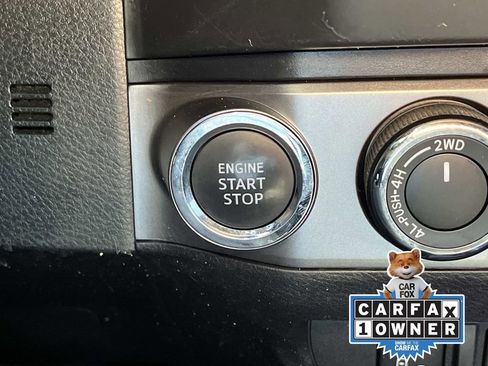 Used 2022 Toyota Tacoma Limited image 32