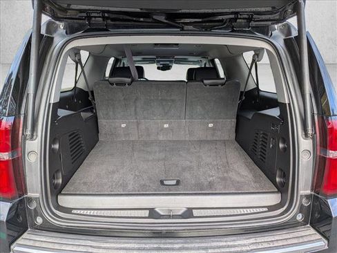 Used 2016 Chevrolet Suburban LTZ RWD image 6