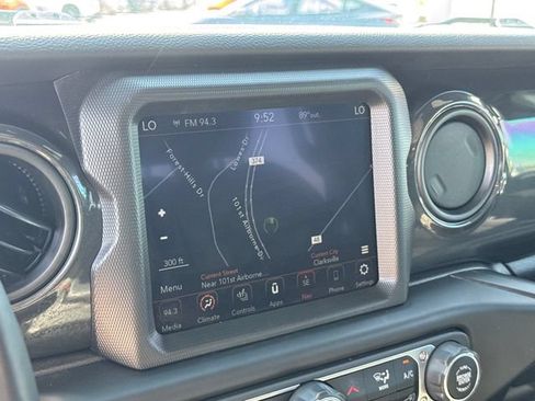 Used 2023 Jeep Wrangler Unlimited Sport AWD/4WD image 21
