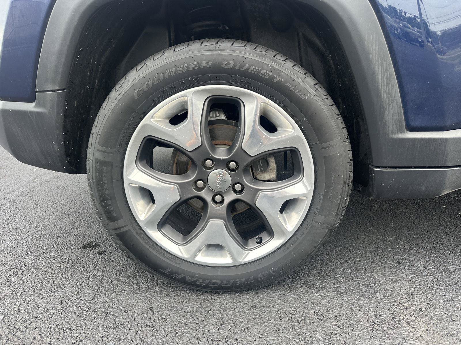 Used 2019 Jeep Compass Limited AWD/4WD image 15