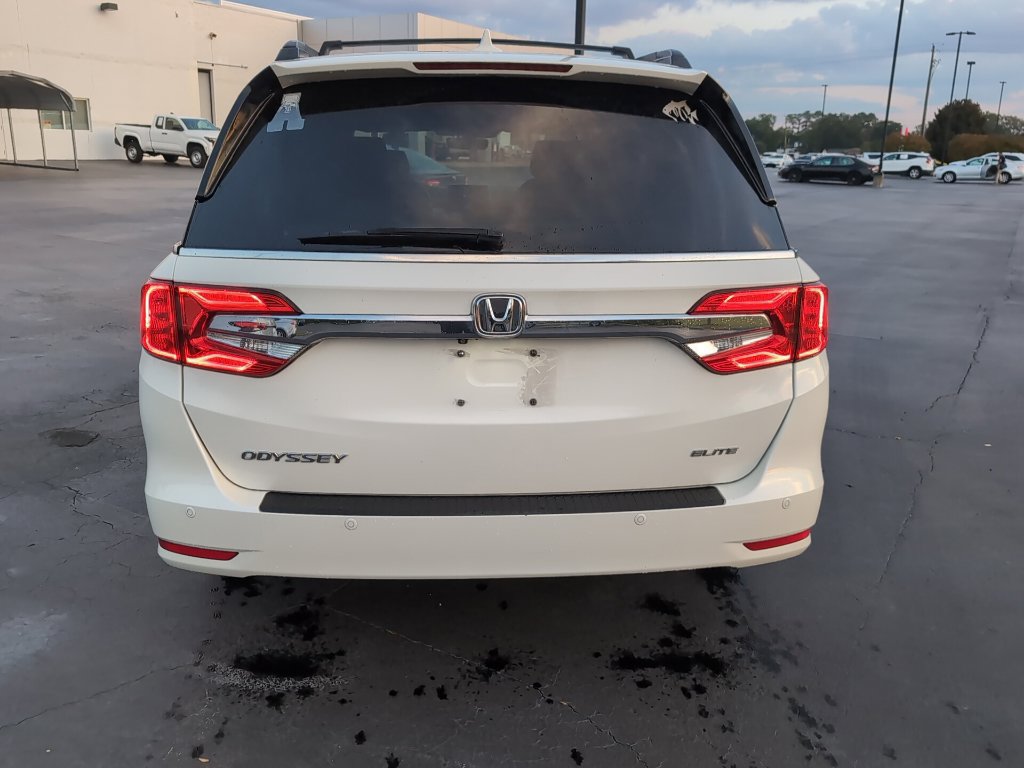 Used 2019 Honda Odyssey Elite image 4