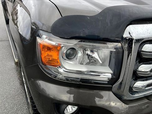 Used 2019 GMC Canyon SLT w/ Driver Alert Package AWD/4WD image 30