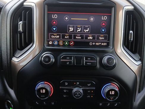 Used 2021 Chevrolet Silverado 1500 High Country w/ Z71 Off-Road Package AWD/4WD image 4