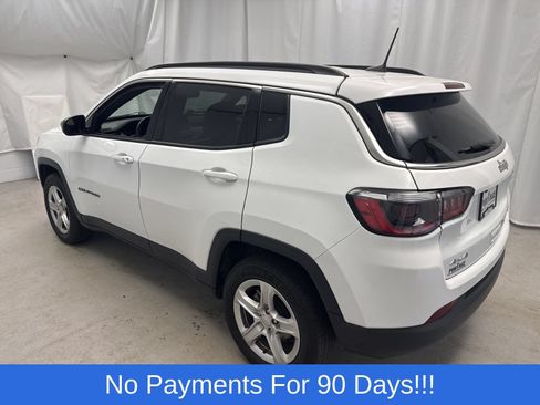 Used 2024 Jeep Compass Latitude AWD/4WD image 5