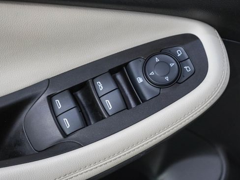 Used 2024 Buick Encore GX Sport Touring AWD/4WD image 21