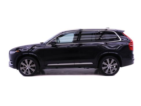 Certified 2024 Volvo XC90 B6 Plus image 5